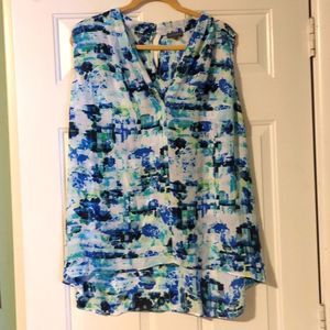 Vince Camuto 2X sheer sleeveless shirt top summer v neck w/ button closure